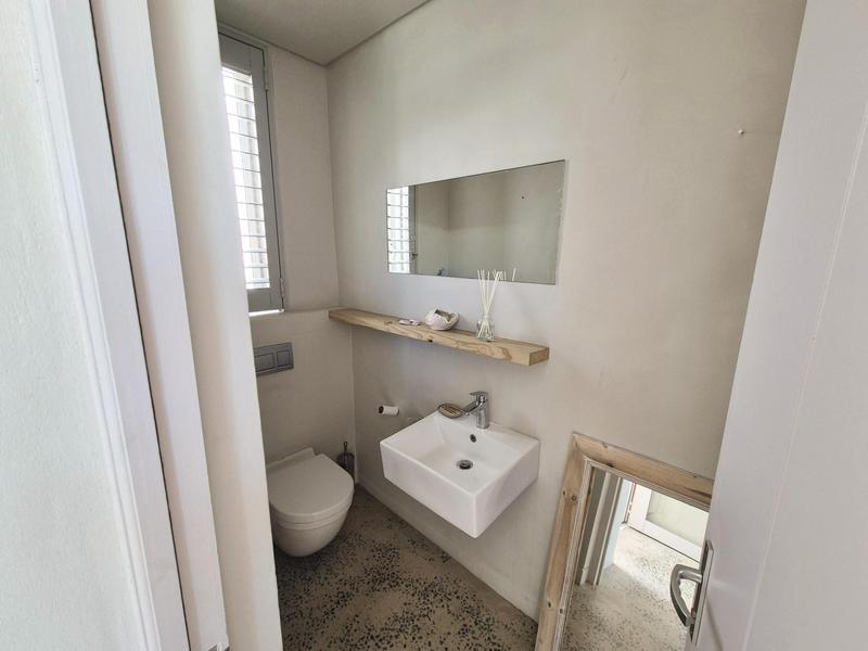 4 Bedroom Property for Sale in Perlemoenbaai Western Cape